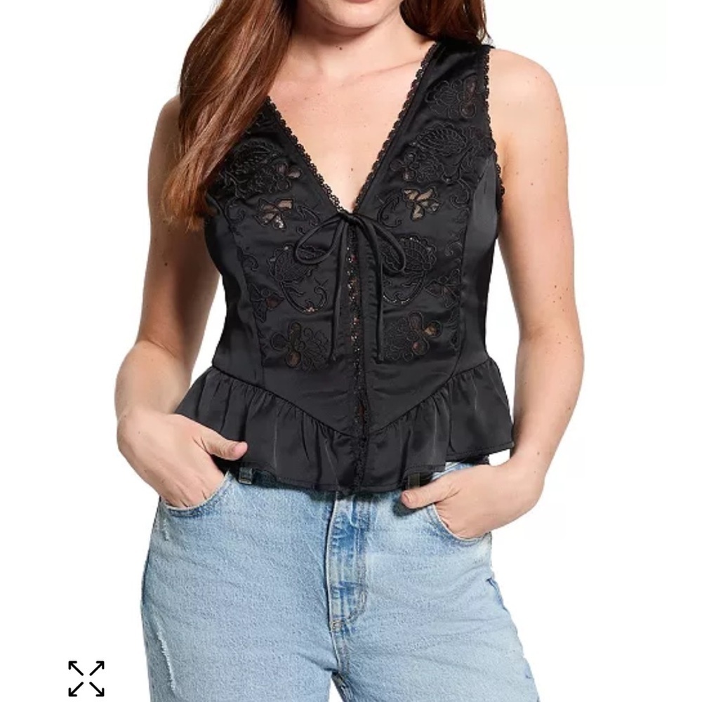 Guess Gia tie front Embroidered Top M